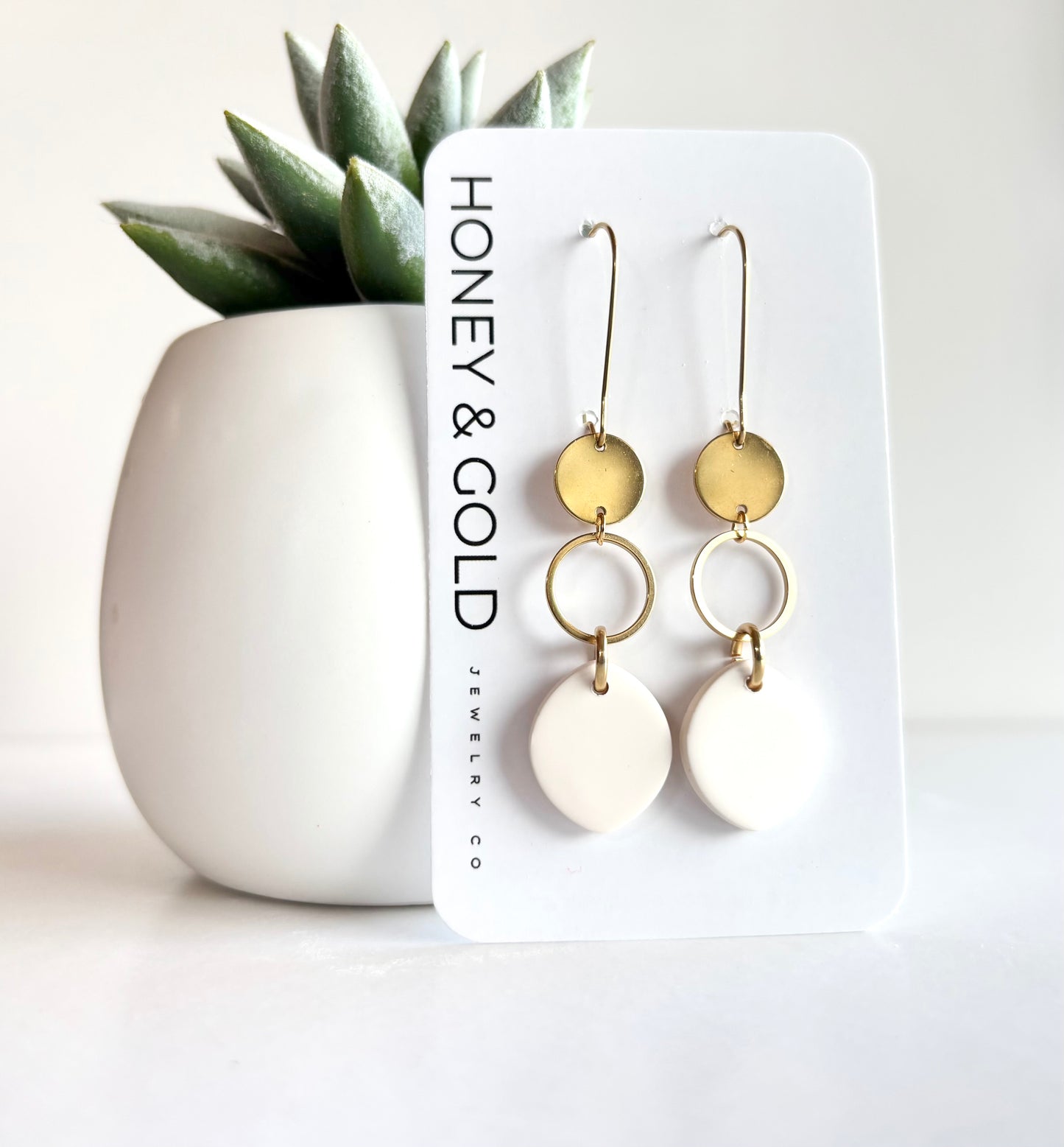LILOU - Golden Disk / Drop-Style Earring