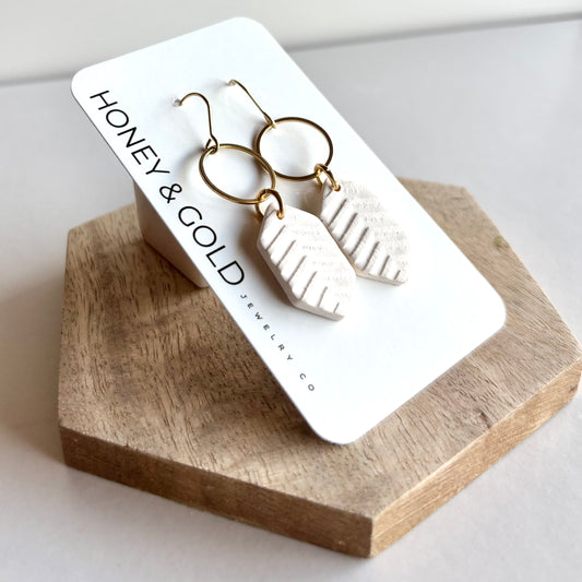 MODERN MUSE - Herringbone gold tone earrings