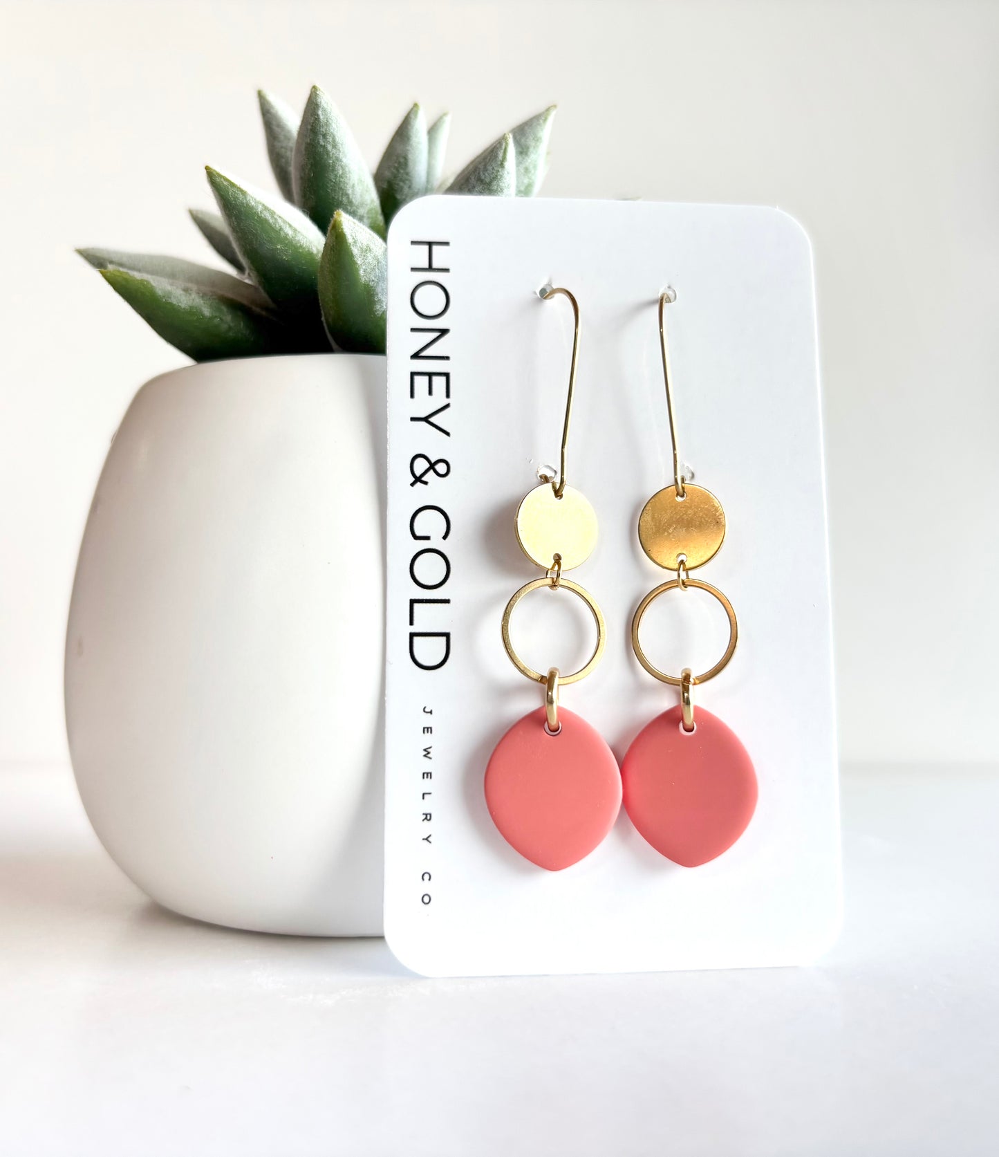 LILOU - Golden Disk / Drop-Style Earring