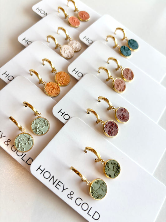 BLOOM SERVICE - Floral Motiff Earring