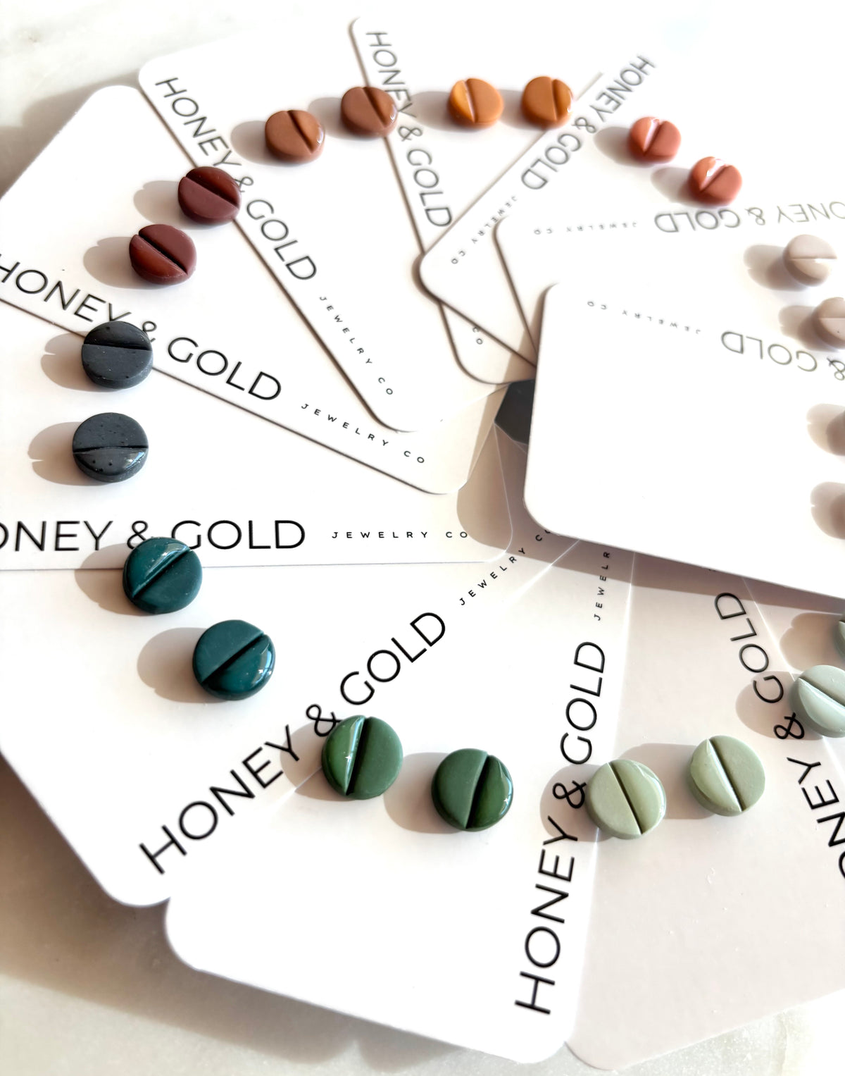 HALF GLAZED - Minimalist stud style earring.