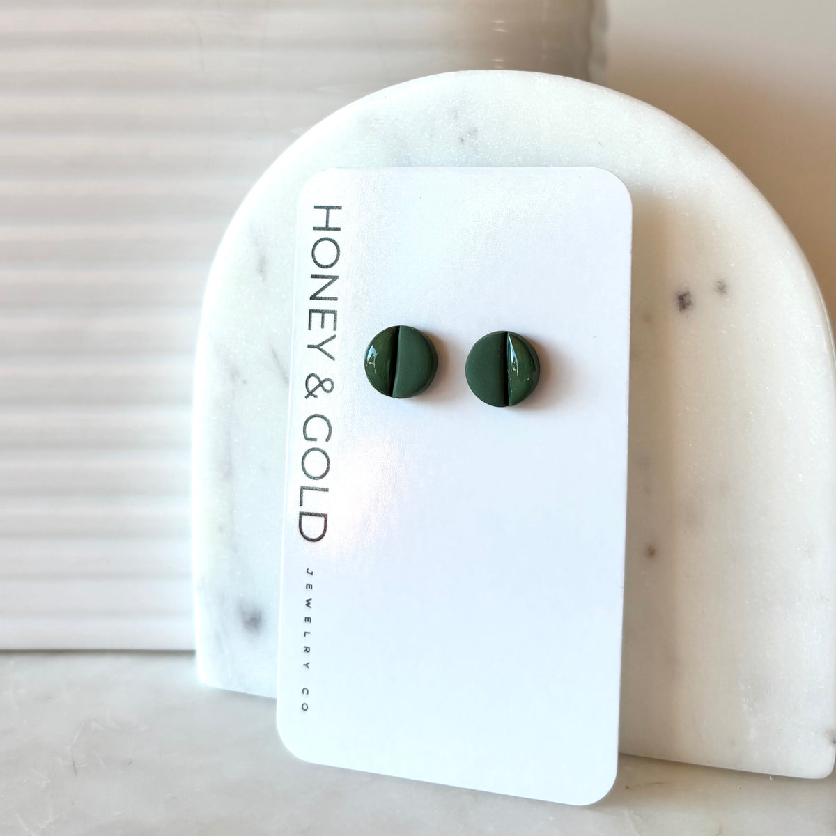 HALF GLAZED - Minimalist stud style earring.