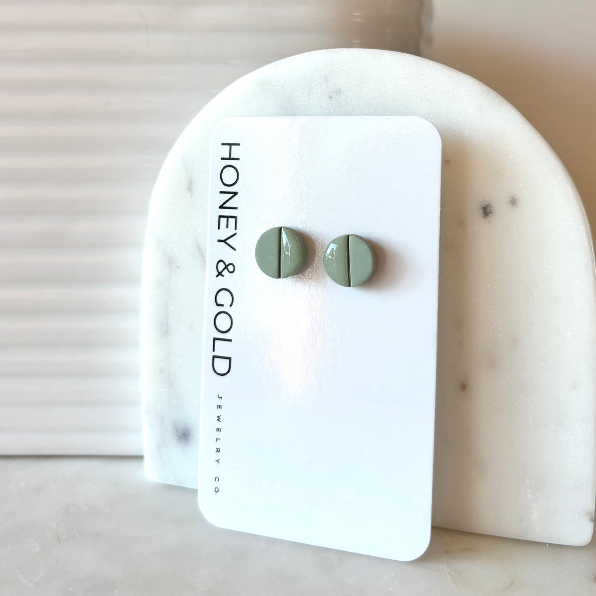 HALF GLAZED - Minimalist stud style earring.
