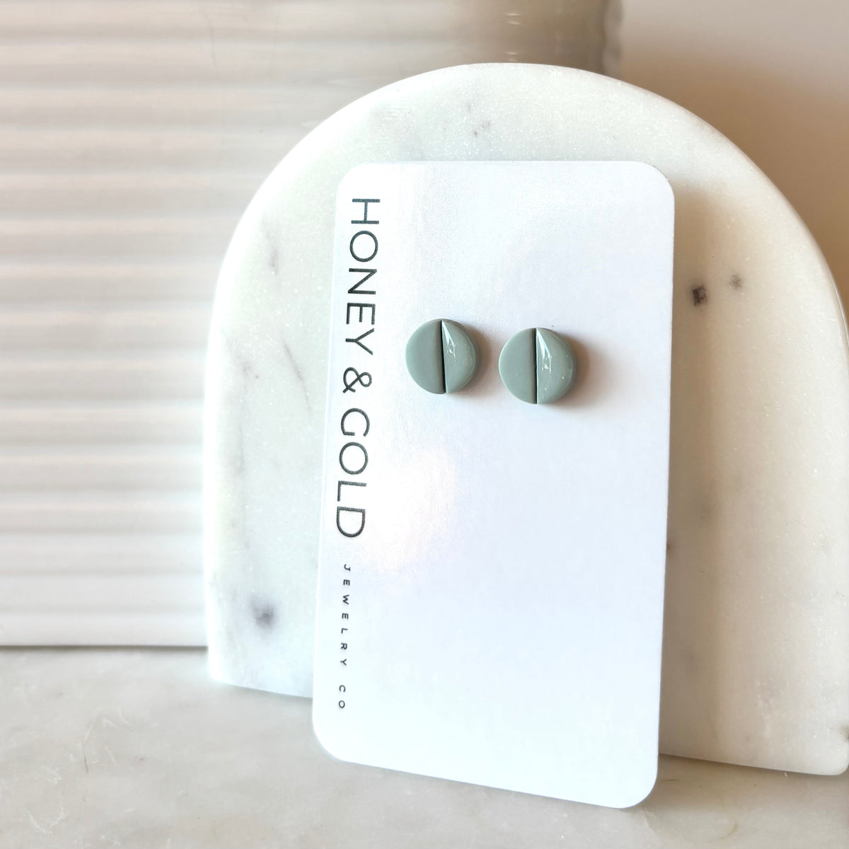 HALF GLAZED - Minimalist stud style earring.