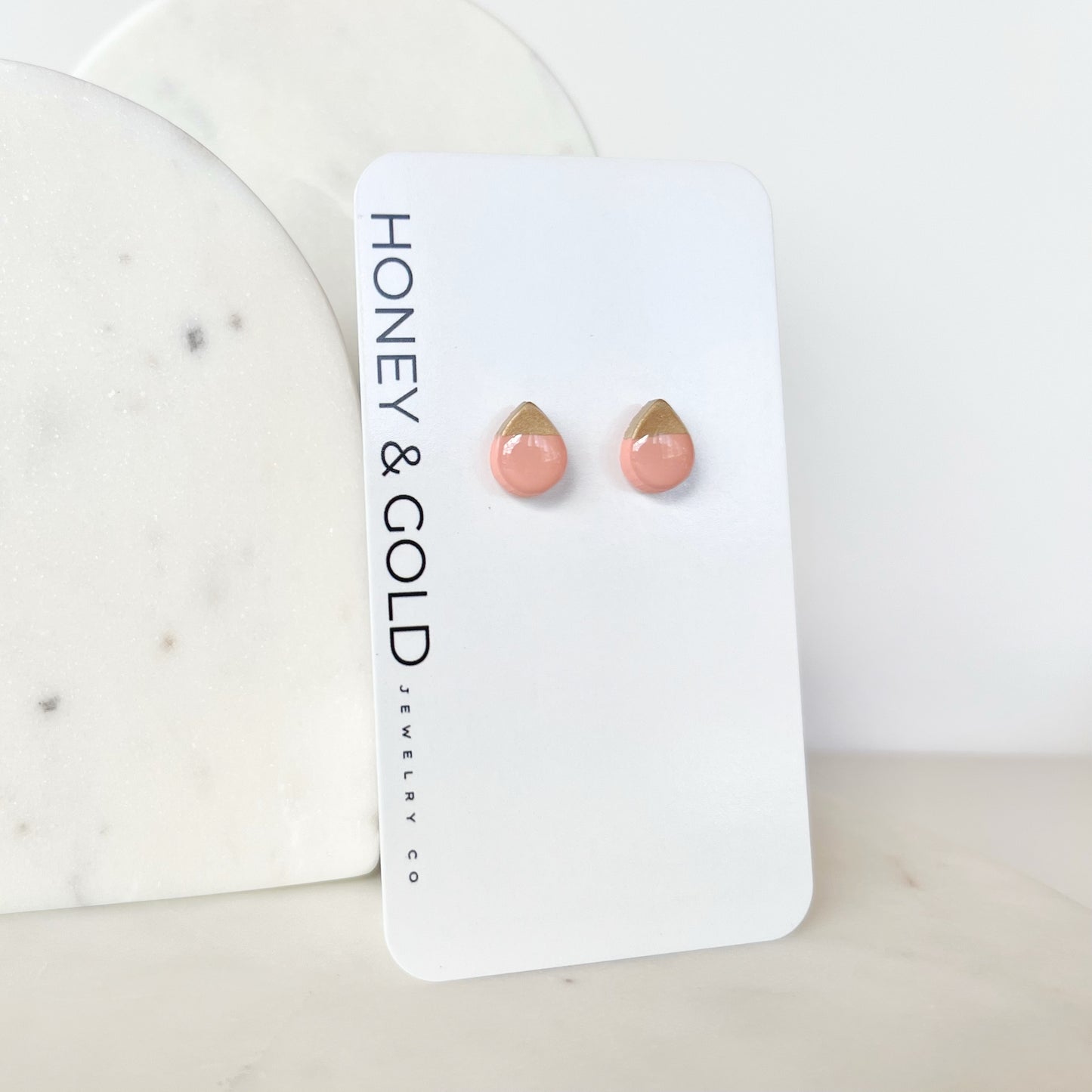 LUMI STUDS