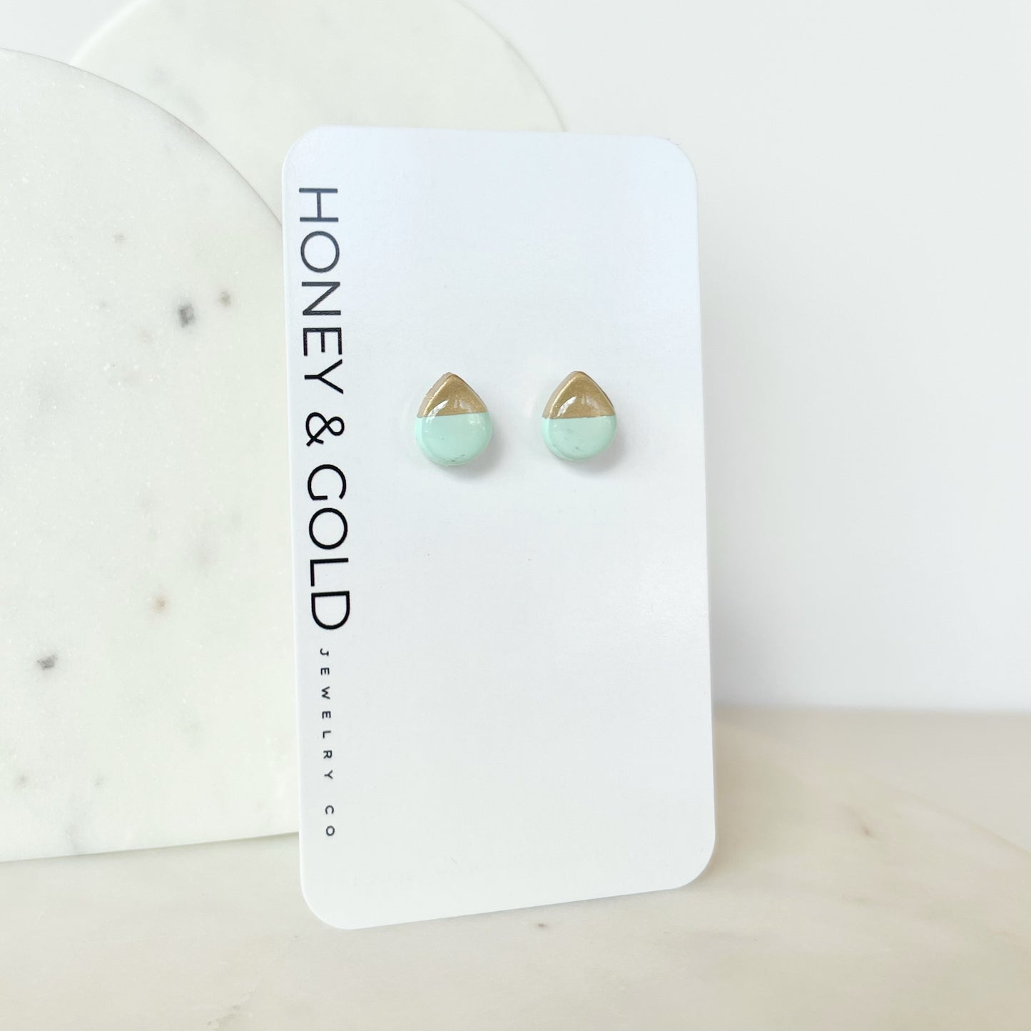 LUMI STUDS